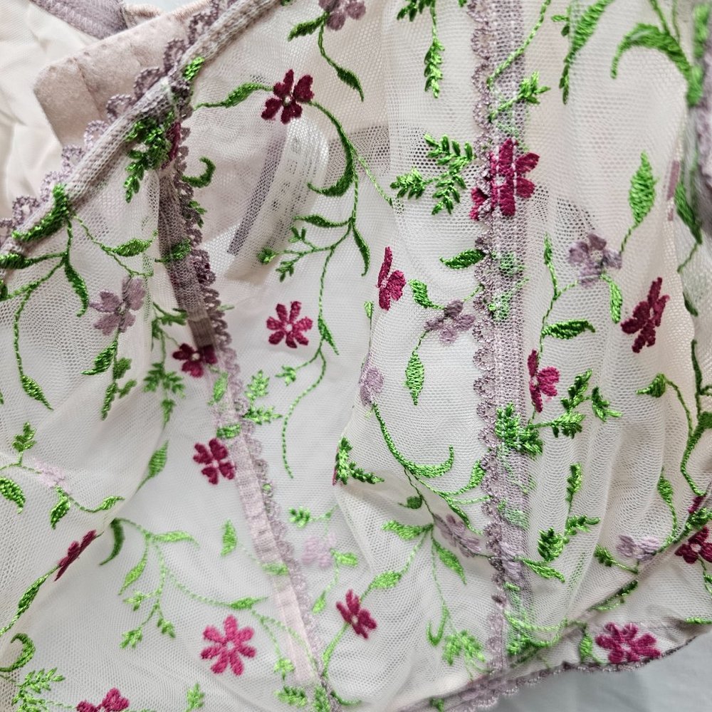 Pink Floral Lace with Leaves Adore Me Women's Bra 44G Like New